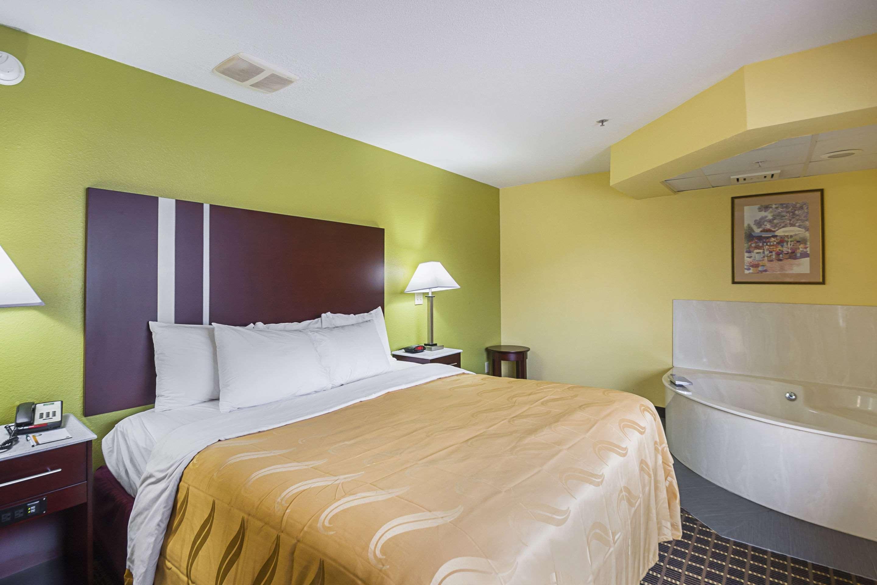 Quality Inn & Suites Harrington - Milford Екстер'єр фото