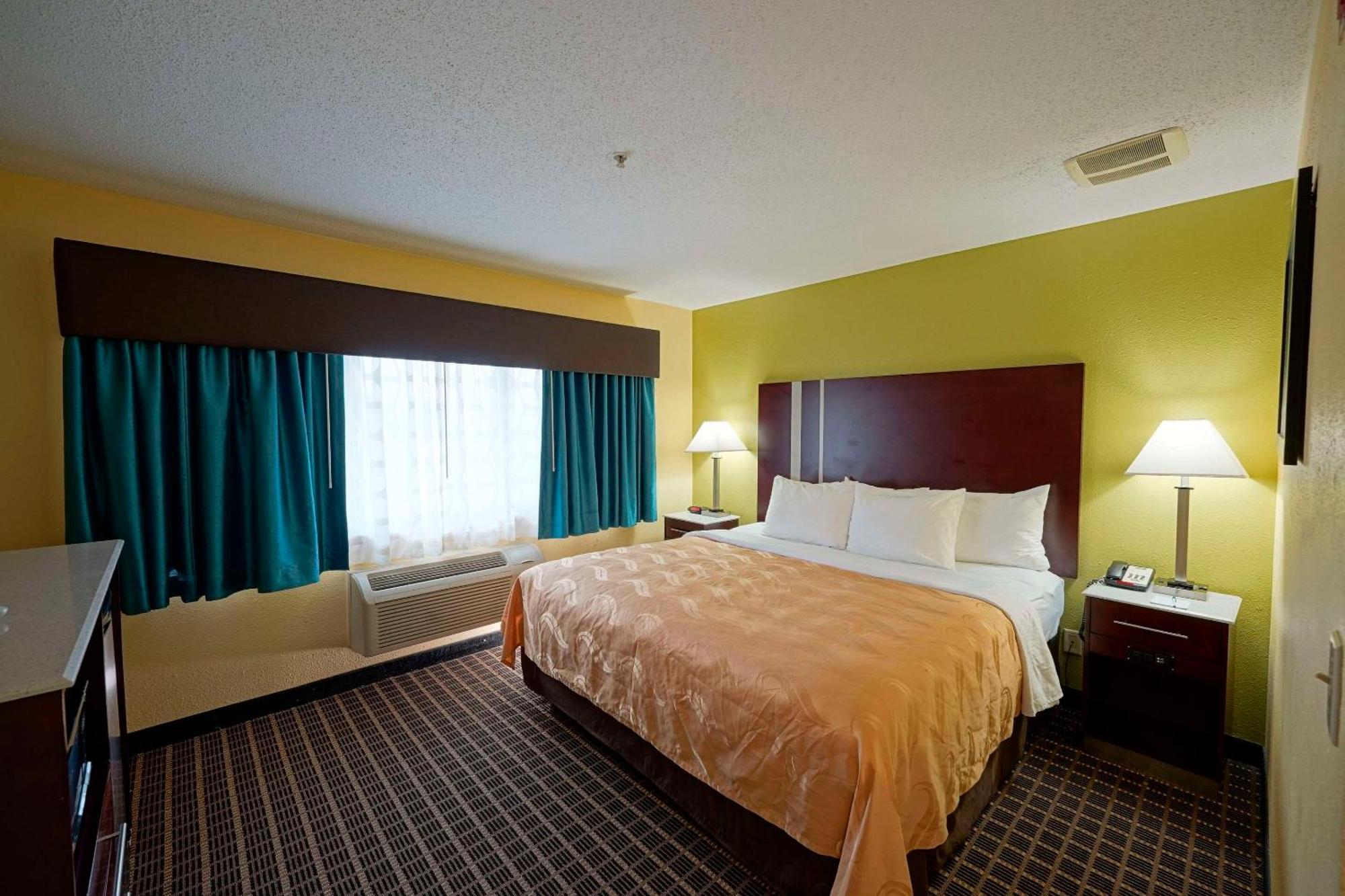 Quality Inn & Suites Harrington - Milford Екстер'єр фото