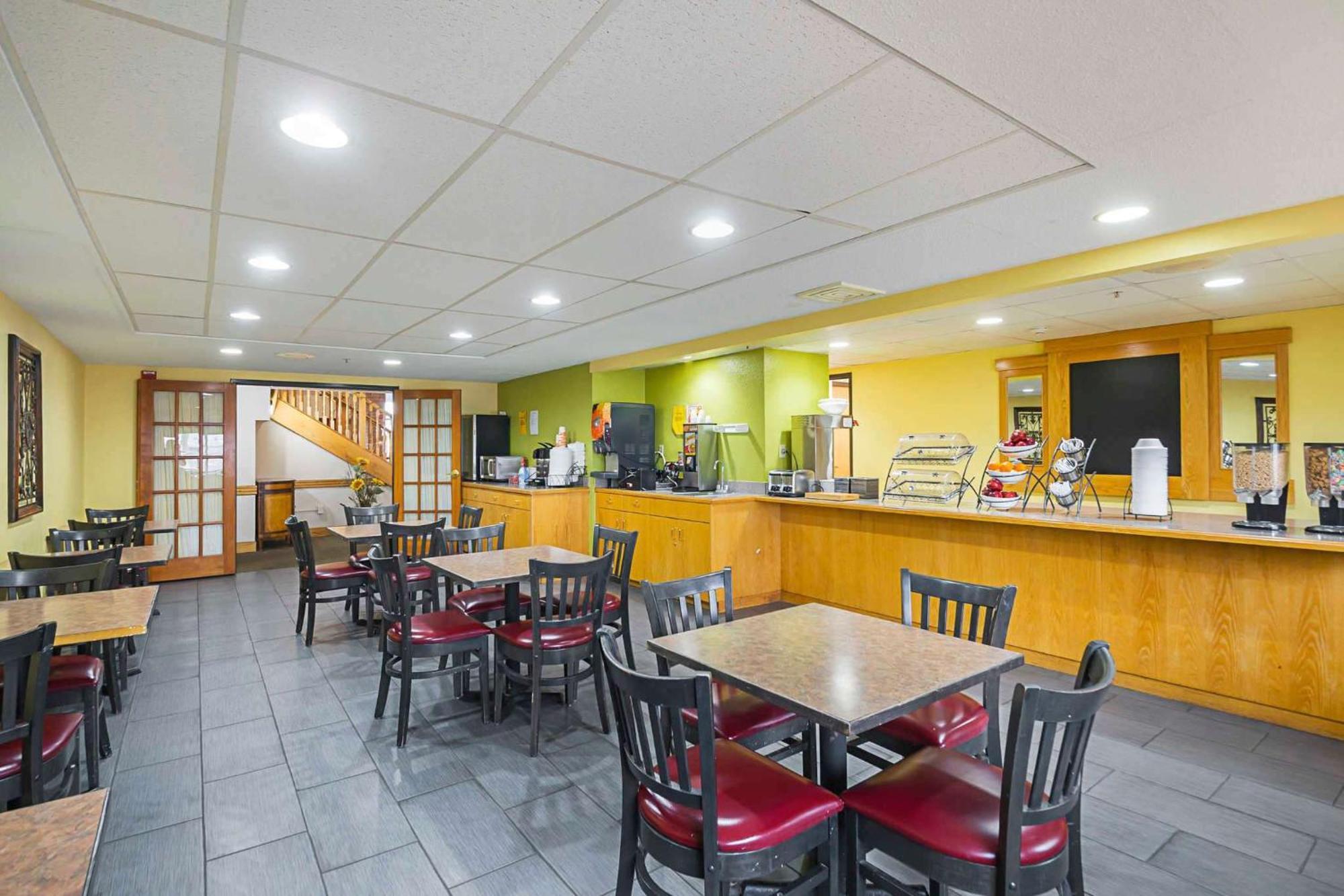 Quality Inn & Suites Harrington - Milford Екстер'єр фото