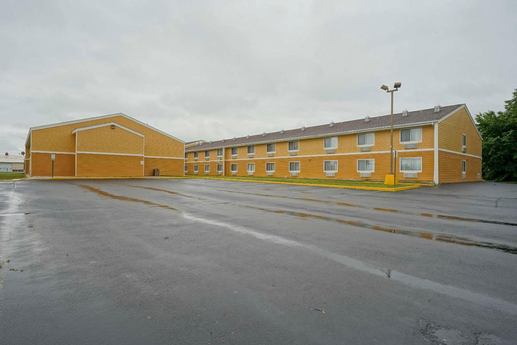 Quality Inn & Suites Harrington - Milford Екстер'єр фото