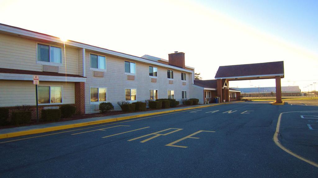 Quality Inn & Suites Harrington - Milford Екстер'єр фото